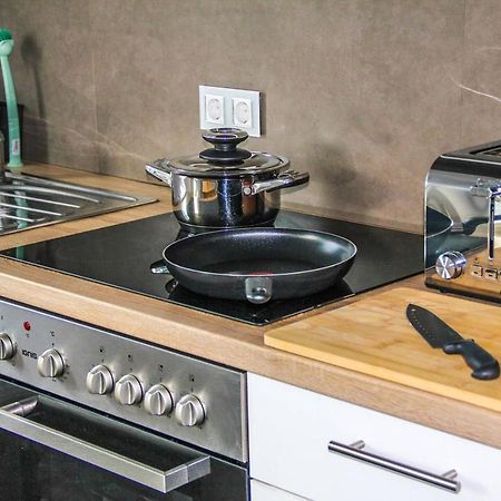 Exklusive 2 Zimmer Wohnung Mit Balkon In Top Lage! Bremen Luaran gambar