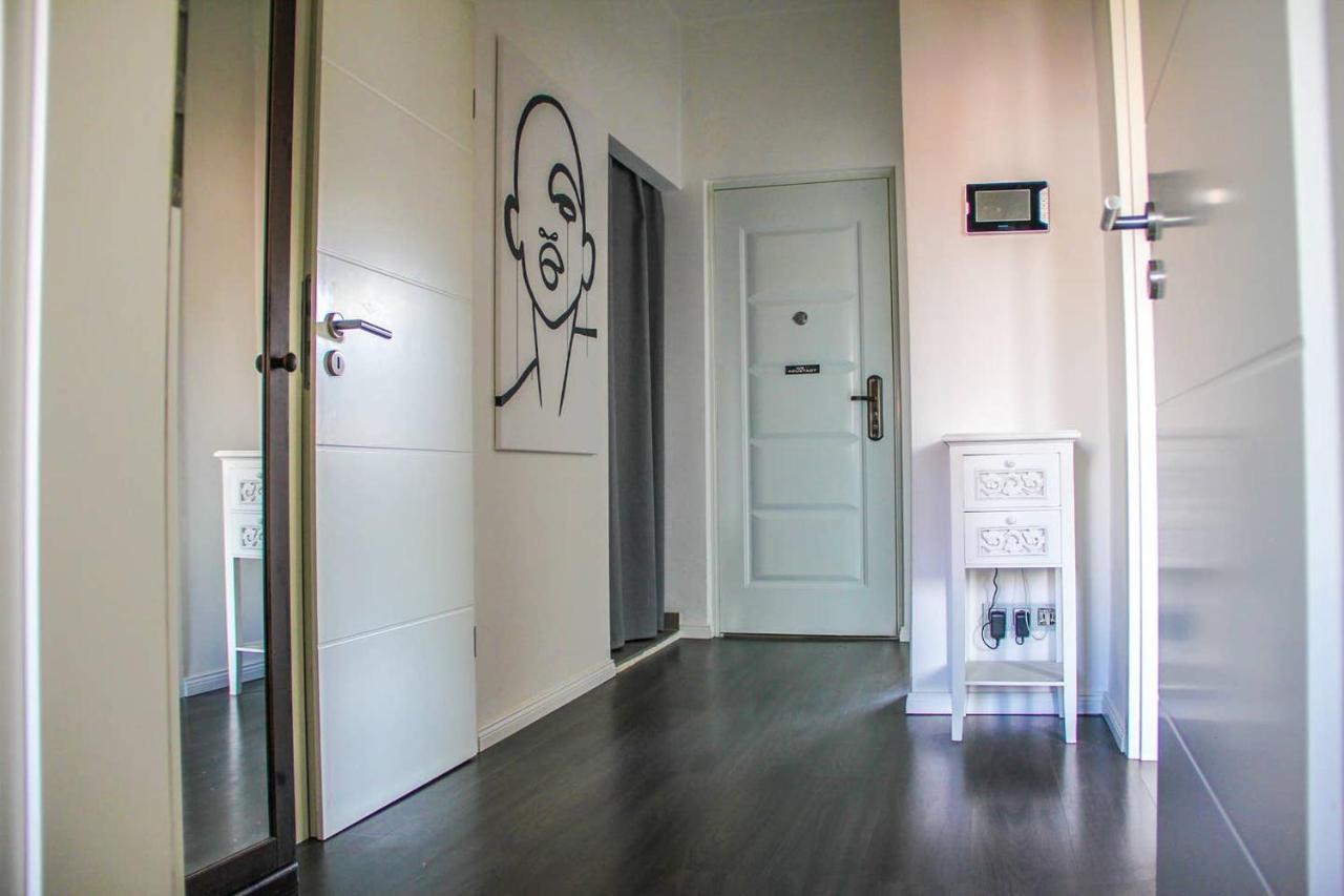 Exklusive 2 Zimmer Wohnung Mit Balkon In Top Lage! Bremen Luaran gambar